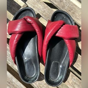 Chloe padded strap leather slides sz 39